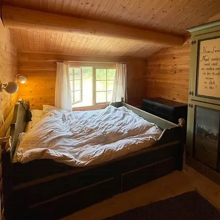 Norwegian Log Among Heather And Pine Trees 펜션